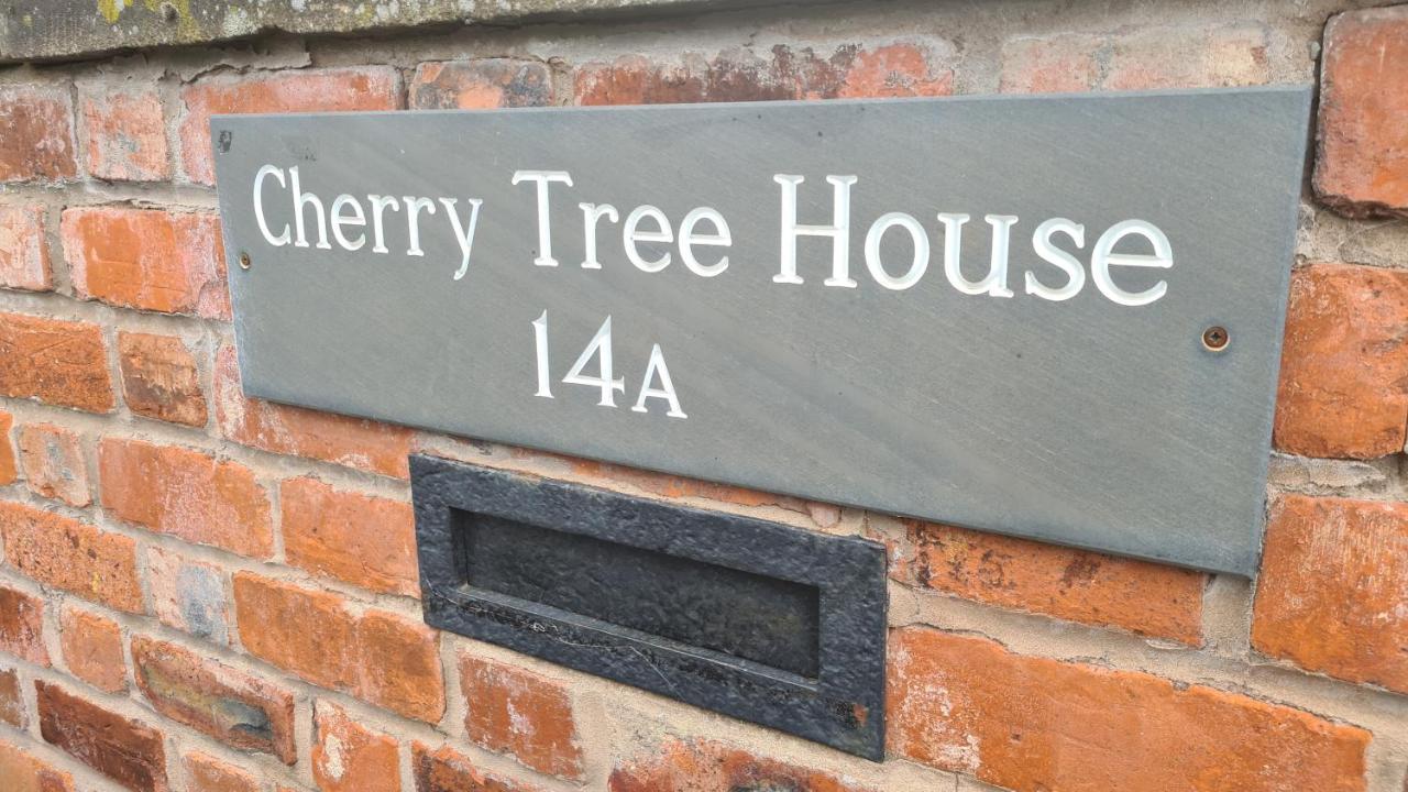 Boutique Shrewsbury Suites エクステリア 写真
