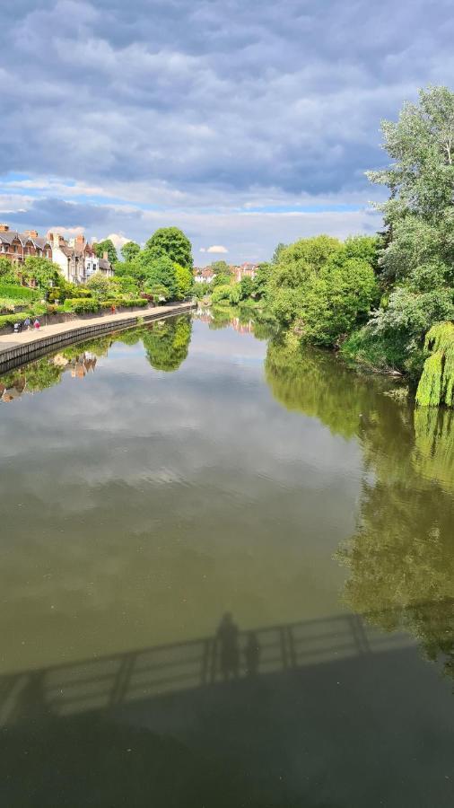Boutique Shrewsbury Suites エクステリア 写真
