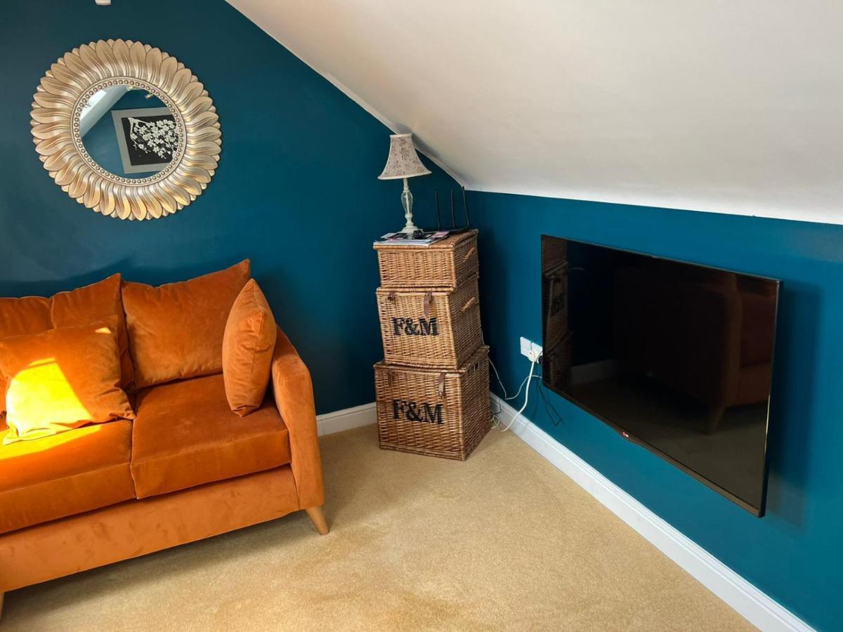 Boutique Shrewsbury Suites エクステリア 写真