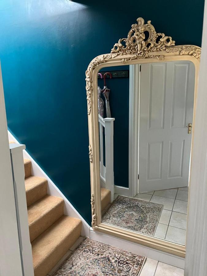 Boutique Shrewsbury Suites エクステリア 写真