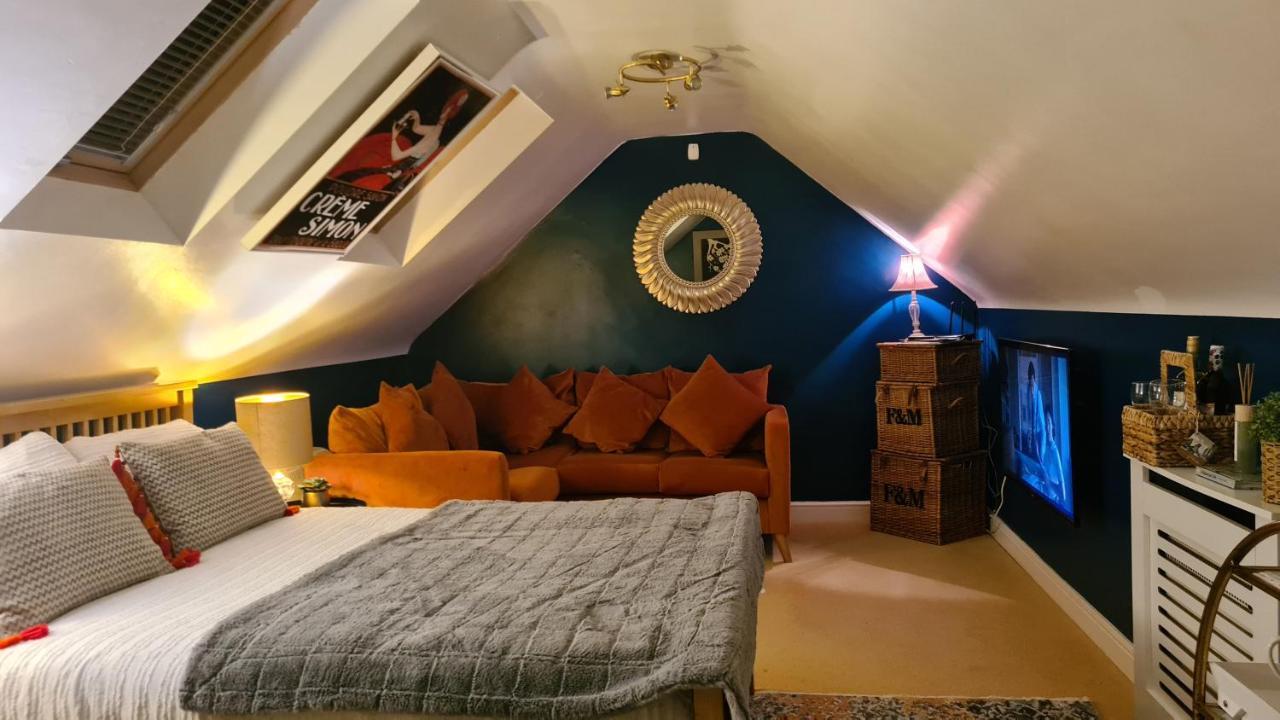 Boutique Shrewsbury Suites エクステリア 写真