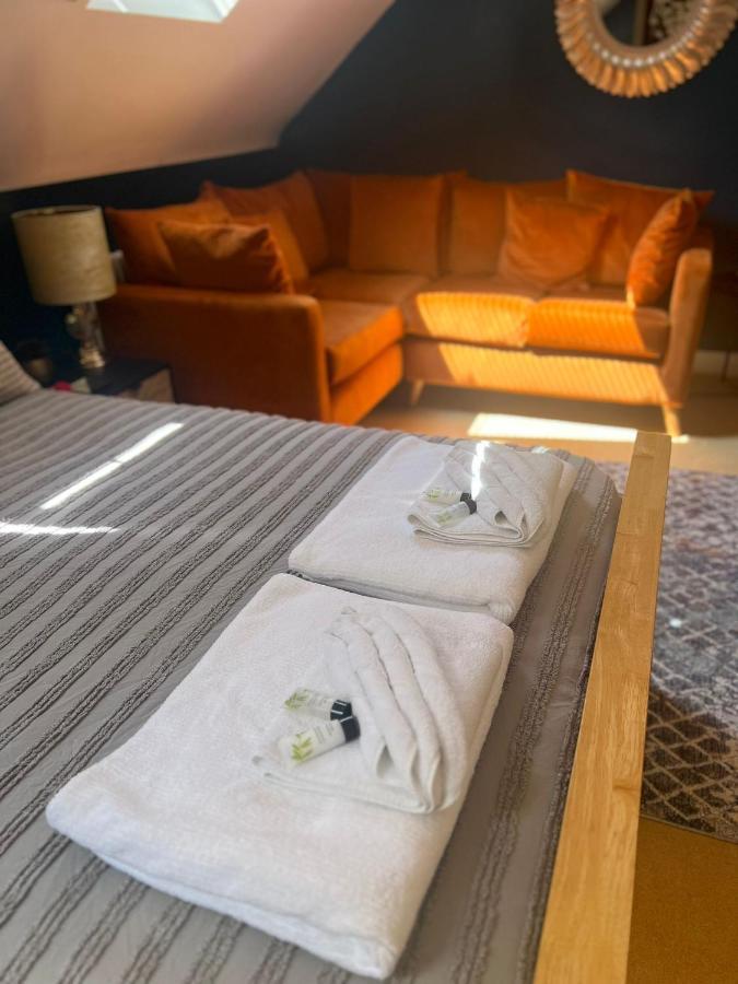 Boutique Shrewsbury Suites エクステリア 写真